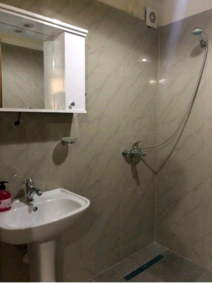 Miziriguesthouse Гирокастра Экстерьер фото